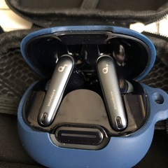 保証付き　Anker Bluetooth ノイズキャンセリング　イヤホンの画像