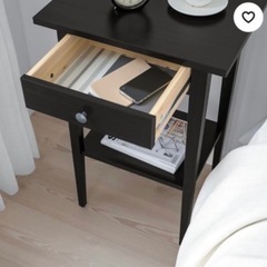 IKEA サイドテーブルの画像