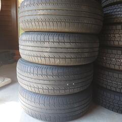 205/60R16中古タイヤ四本の画像