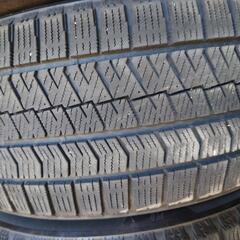 215/45R17中古スタッドレス四本の画像