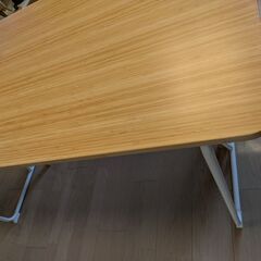IKEA ダイニングテーブルの画像