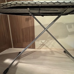アイロン台　IKEA イケアの画像