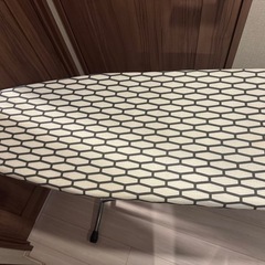 アイロン台　IKEA イケアの画像