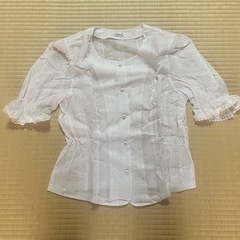 【新品タグ付き】レディースブラウス3枚セット26000円相当の画像