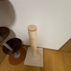 キャットポールと爪とぎセットの画像