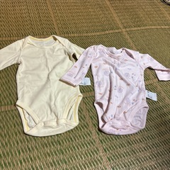 ベビー肌着とワンピースー中古品ー⑥の画像