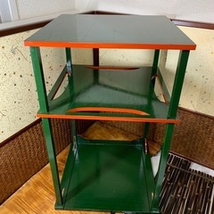 【茶道具】青漆爪紅 組立式 糸巻棚 木製 箱付 水指棚 パーツ欠品有 古道具 骨董 同梱相談可 煎茶道具 茶器 煎茶器 古玩 華道具 懐石道具の画像