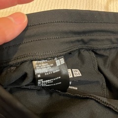 ユニクロ　スウェットパンツ ブラック シンプル スポーツ カジュアルの画像