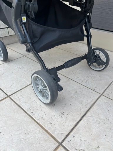  combiコンビベビーカースゴカルminimo   