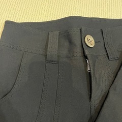 ブラック シンプルパンツの画像