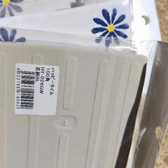 花がらタイル5枚の画像
