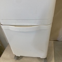 ★2段ゴミ箱　分別可能　キャスター付き　の画像