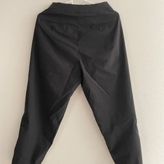 【UNIQLO×Theory】感動タックイージーパンツ S ブラックの画像