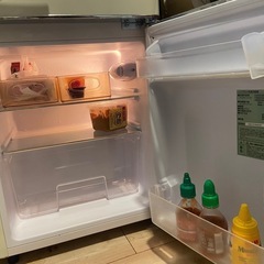 レトロ冷蔵庫の画像