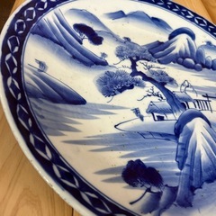 伊万里焼　有田　染付山水画　大皿　骨董の画像