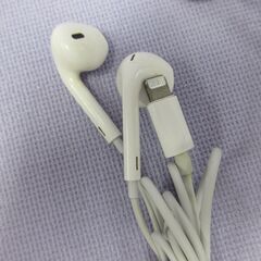( M-826 )iPhone用 イヤホン ３個まとめて まとめ売り 中古 動作確認済みの画像