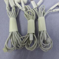 ( M-826 )iPhone用 イヤホン ３個まとめて まとめ売り 中古 動作確認済みの画像