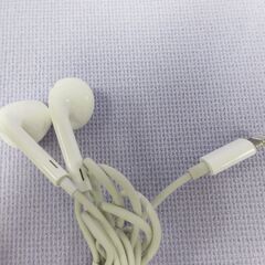 ( M-826 )iPhone用 イヤホン ３個まとめて まとめ売り 中古 動作確認済みの画像