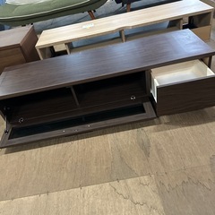 テレビ台の画像