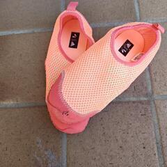 adidas　アクアシューズの画像