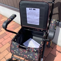 ★店舗・出張買取実施中★シニアカー　シルバーカー　エヴォーク　花柄の画像