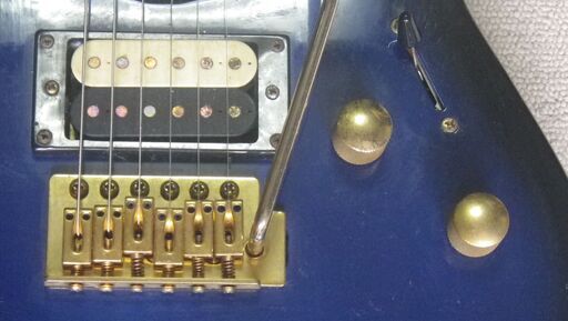 エレキギター スーパー ストラト タイプ アーム付き ３ピックアップ 出音の確認済み