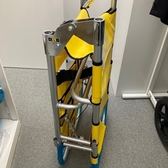  (日進医療器) 2分割折りたたみ式レスキューカー NRC-S1 担架 救急 救助 防災 災害 ストレッチャー 搬出 NISSINの画像