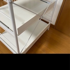 美品 レンジ台 レンジラック 60幅 ゴミ箱 ロータイプ 収納 レンジボード 大型レンジ対応 キッチンラック 3段 キッチン ラック キッチン収納の画像