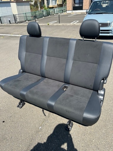 R4年　ハイエース　ダークプライム2