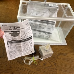 GEX水槽２つとその他付属品まとめて　※フィルターはありませんの画像