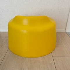 Bumbo バンボ ベビーチェア（イエロー／テーブル付き）の画像