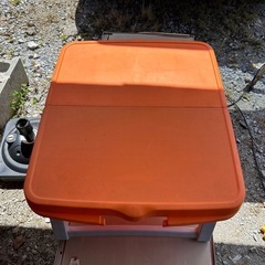 アウトドア折りたたみテーブルの画像
