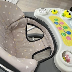 ベビーウォーカー　歩行器の画像