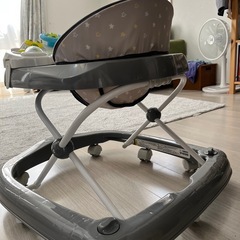 ベビーウォーカー　歩行器の画像