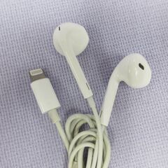 ( M-827 )iPhone用 イヤホン ３個まとめて まとめ売り 中古 動作確認済みの画像