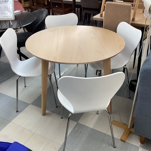 ⭐️春日市⭐️５点ダイニングセット⭐️大川家具⭐️ダイニング⭐️５点⭐️木目調⭐️白色⭐️おしゃれ⭐️リビング⭐️定価65,900円⭐