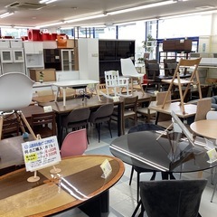 ⭐️春日市⭐️５点ダイニングセット⭐️大川家具⭐️ダイニング⭐️５点⭐️木目調⭐️白色⭐️おしゃれ⭐️リビング⭐️定価65,900円⭐️No1891の画像