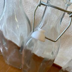 瓶4本の画像