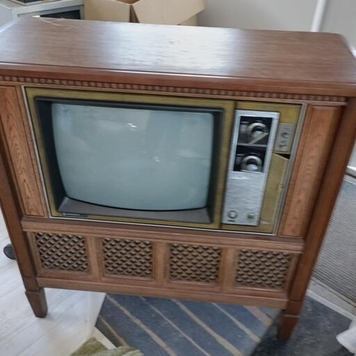 家具調ガチャガチャテレビ (atama461) 香呂のテレビ《ブラウン管