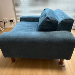 【SIEVE】 バージュ ソファ 1人掛け　ブルー　クッション付きの画像