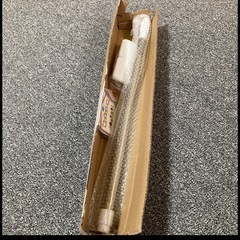 使用品　TITIROBA 強力突っ張り棒 つっぱり棒 ステンレス 強い負荷 ドリル不要 2ｍ 3ｍ 伸縮棒 クローゼットロッド カーテンロッド シャワーカーテンロッド 物干し竿 洗濯干し 布団干し 室内 屋外 直径25mm(取付寸法70~120cm)の画像