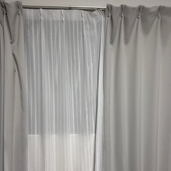 カーテンの画像