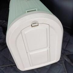 ペット用キャリーの画像