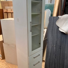 隙間収納棚の画像