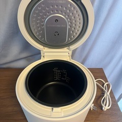 炊飯器の画像