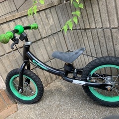 キックバイク、ペダルなし自転車、キッズバイクの画像