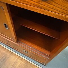 家具	【リユ-スのサカイ広島石内店】ジモティ割！引き戸棚/クリ-ニング済み/HG-7067/広島市 家具　佐伯区 家具　南区 家具　西区 家具　東区 家具　中区 家具　安佐南区 家具　安佐北区 家具　安芸区 家具　府中町 家具　海田町 家具　熊野町 家具　坂町 家具　廿日市市 家具の画像