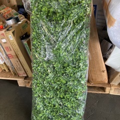 未使用品　山善(YAMAZEN) グリーンフェンス 90×180㎝ 簡単設置 簡単固定 軽量 水やり不要 フェンス 庭 人工観葉植物 おしゃれ グリーンカーテン リーフデコレーション エクスパンド EX-90180LG ライトグリーンの画像