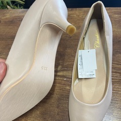 ピンクのパンプス　23.5㌢の画像
