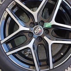 メルセデスベンツGLB200dで使用のスタッドレスタイヤ付きホイール4本セットの画像